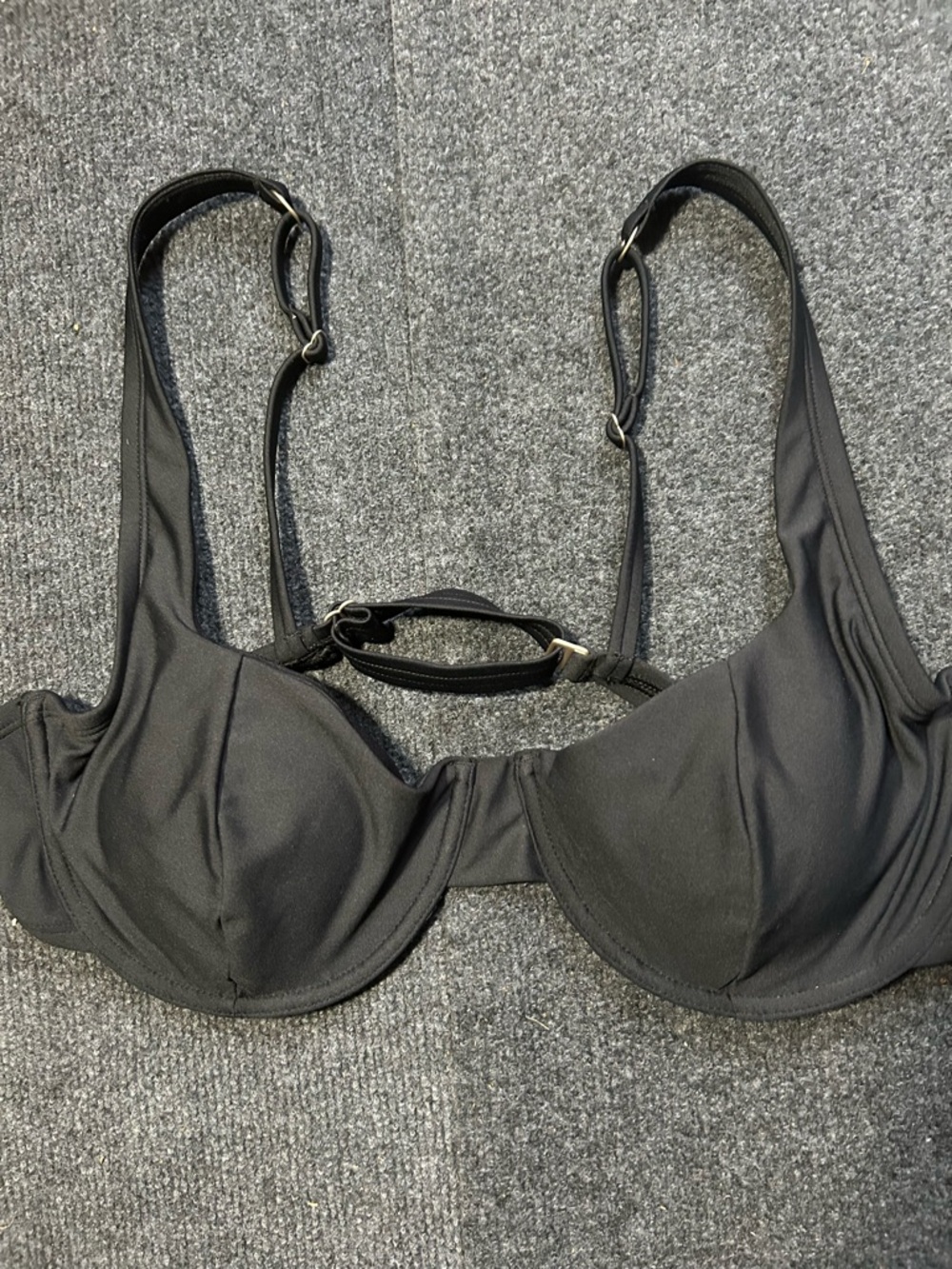 Black Underwire Bra with Adjustable Straps